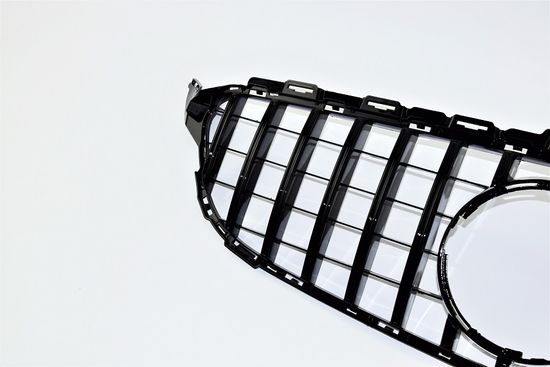Решетка радиатора V.1 глянцево - черный для Mercedes C class W205 2015-2017