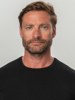 Футболка мужская с круглым вырезом