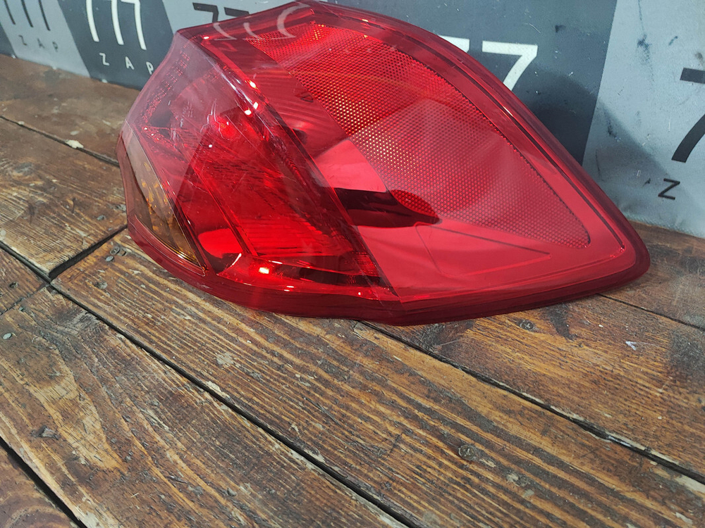 Фонарь задний правый целый Kia Ceed 2 (JD) Оригинал 92402A2000