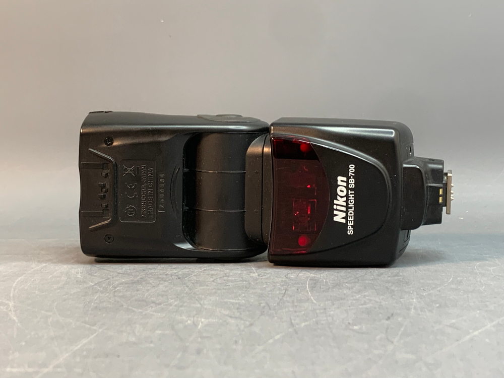 Nikon Speedlight SB-700