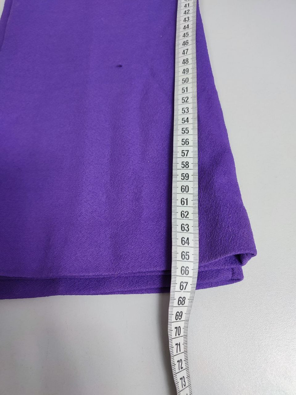 Брюки  яркого цвета 46 размер