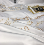 Постельное белье Сатин Гладкокрашеный Вышивка Делюкс на резинке DHCR006