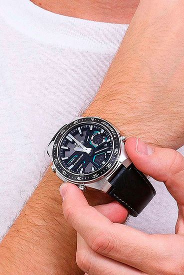 Наручные часы Casio EFV-C110L-1A