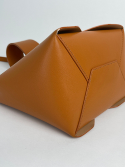 Сумка Charles & Keith