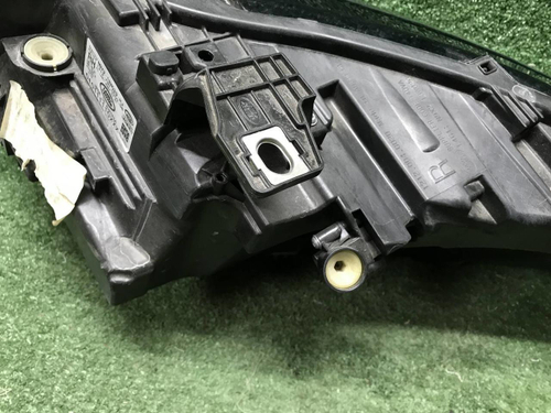 Битая Фара правая Range Rover Sport 3 22-нв LED