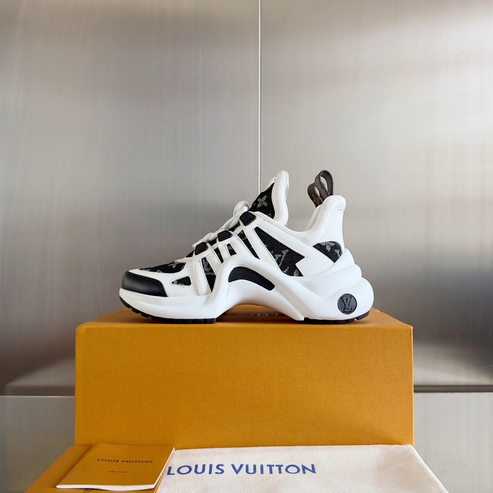 Louis Vuitton Archlight
