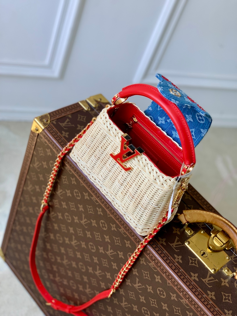 Louis Vuitton Capucines Mini