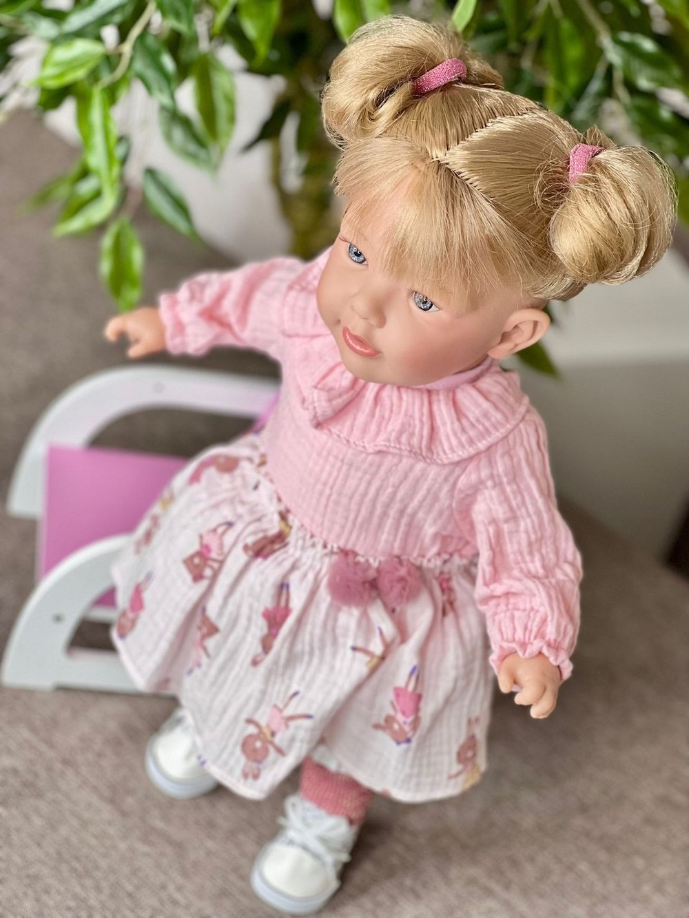 Кукла Nines 48см Chloe мягконабивная (N6820K)