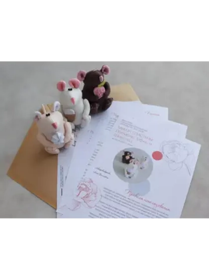 Бумажная выкройка интерьерных игрушек Мыши Сластены