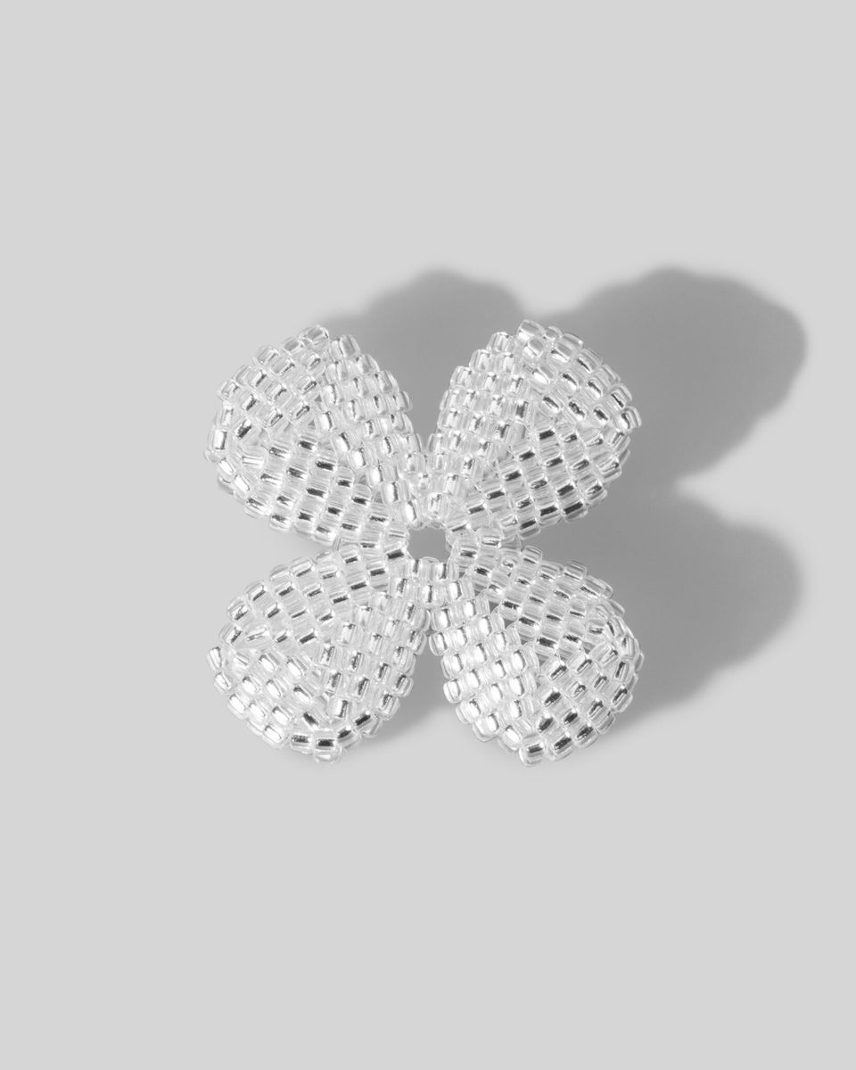 Цветок Beaded Flower White