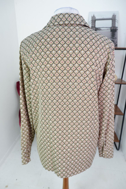 Блузка Viviarte Studio с интересным узором 50 размер