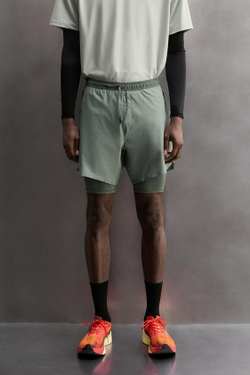 ZARA БАЗОВЫЕ СПОРТИВНЫЕ ШОРТЫ 2 В 1, ЛИНЯЛЫЙ ЗЕЛЕНЫЙ