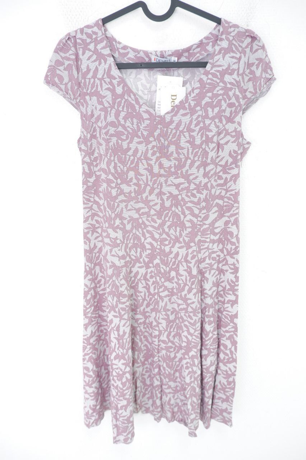 Платье Deniza нежное 44 размер, новое