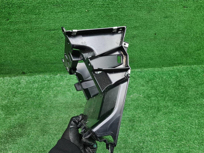 Кронштейн Land-Rover Discovery Sport (2019-н.в.)