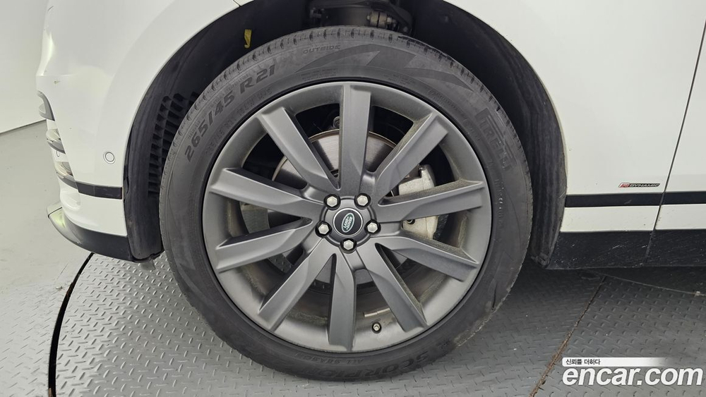 Land Rover Range Rover Bella 3.0 D300 R-Dynamic HSE (08.2019)