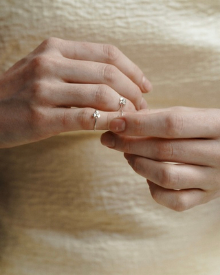 Кольцо Гортензия мини 3 лепестка