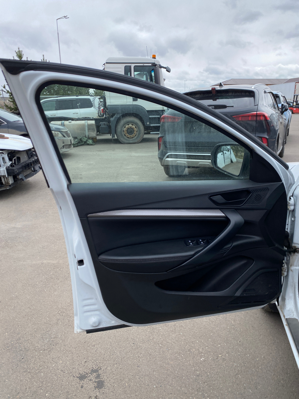 LADA VESTA Седан Comfort 1.6 106hp 5MT