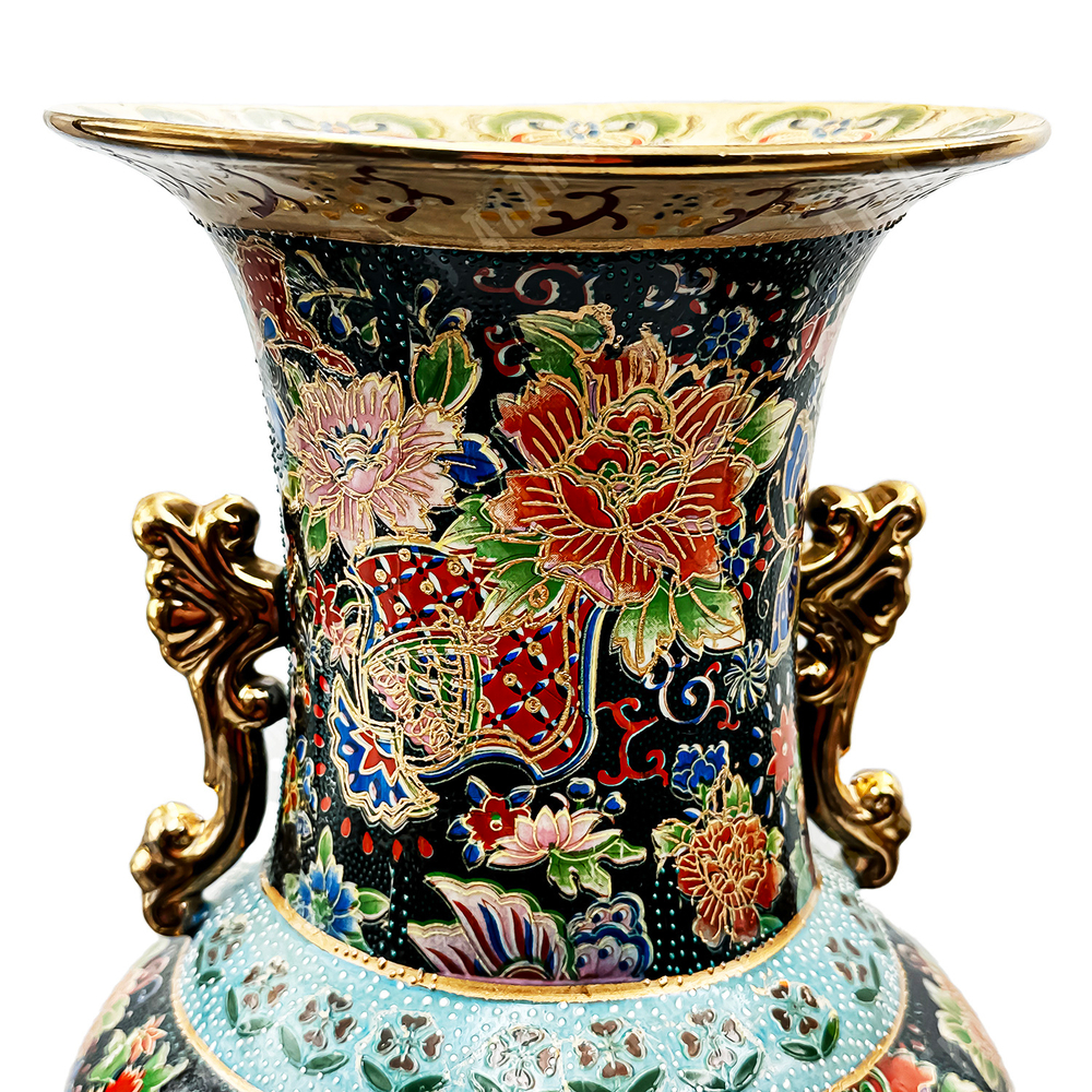 Пара больших интерьерных ваз. Сацума. Фарфор, роспись, селадон. Япония. Нач. ХХ в.