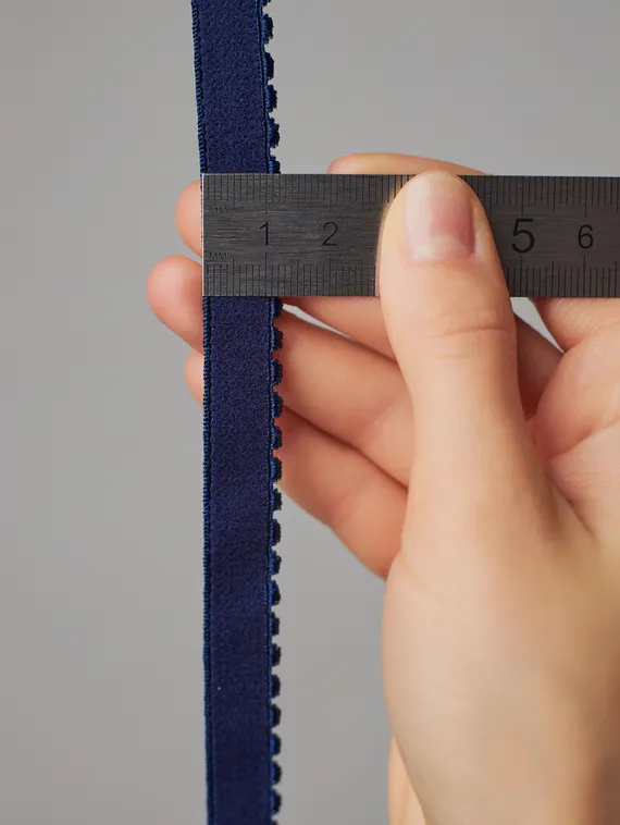 061 641/12 Резинка отделочная Lauma 12 мм, темно-синий 061