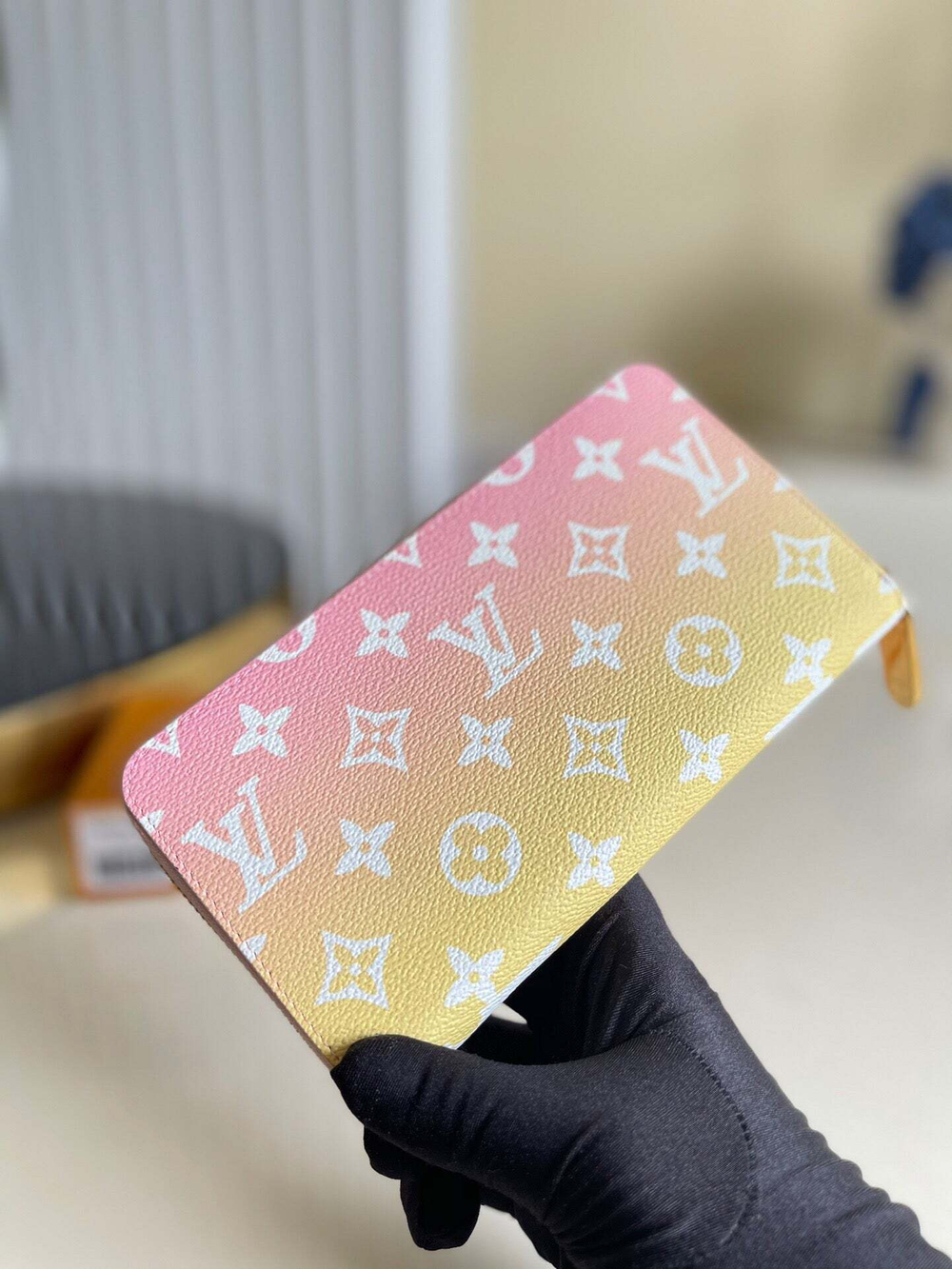 Louis Vuitton Zippy Wallet