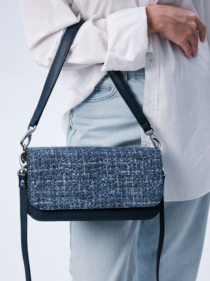 Сумка кожаная багет синяя