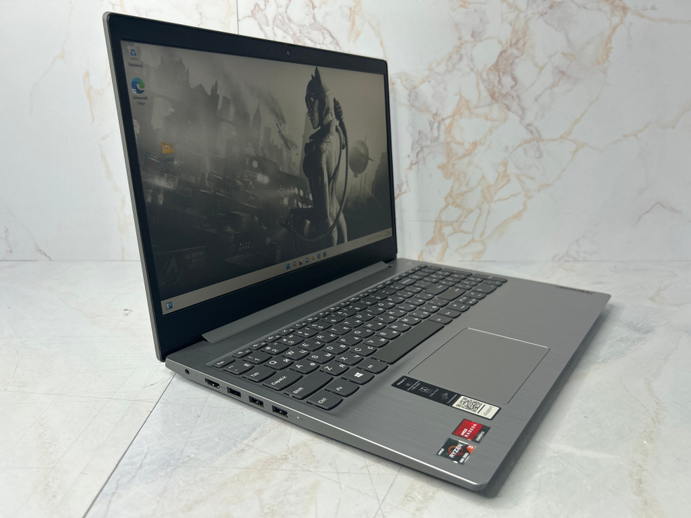 Ноутбук Lenovo ideapad 3-15ARE05. Конфигурация: AMD Ryzen 3 4300U/8GB/256GB+500GB/AMD Radeon/Win 11/FHD/