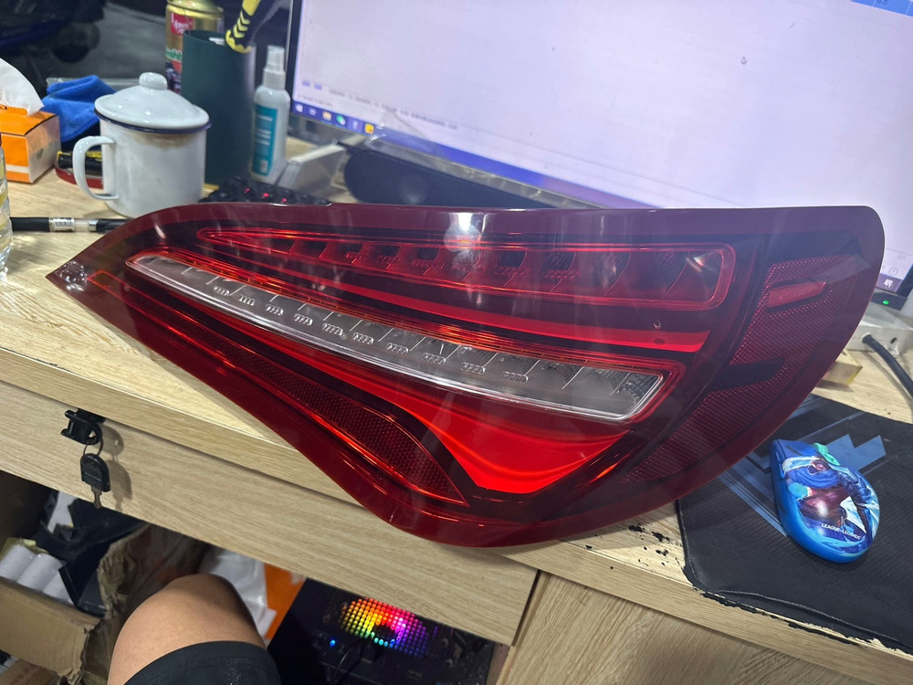 Задние фонари Mercedes-Benz CLA W117 (2017–2019) левый и правый, оригинал