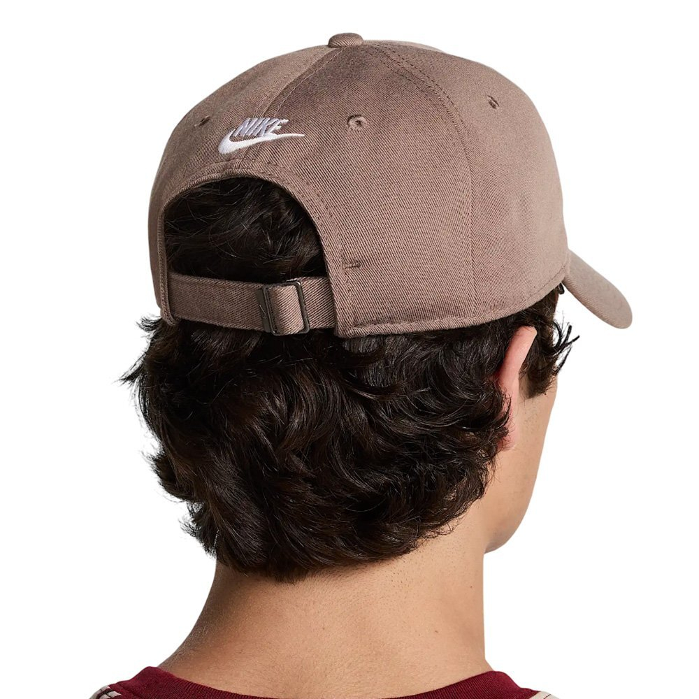 Баскетбольная кепка Nike Club Cap Brown