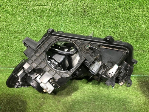 Фара правая Toyota RAV4 4 CA40 (2015-2019) LED