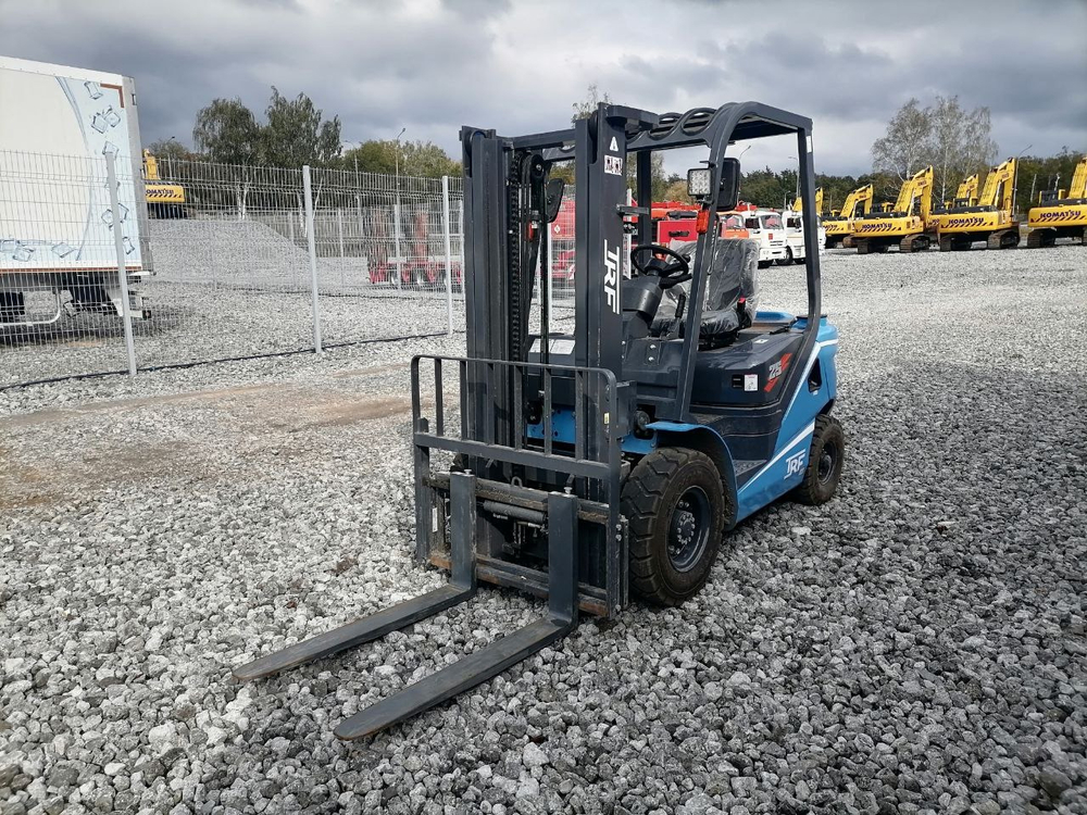 TRF D* Вилочный погрузчик D25-3X (Дизельный, 2,7 л, 50 л.с., АТ)