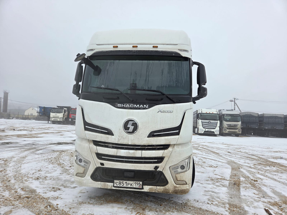 Shacman (Shaanxi) SX* 4x2 Седельный тягач SX4188YY381 (Дизельный, 12,5 л, 473 л.с., АТ)