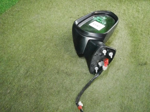 Зеркало правое Toyota Camry xv70 (2017-нв) 9 конт