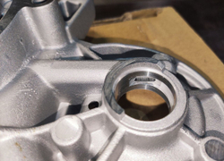 Кронштейн распредвалов для двигатeлей 1.8-2.0 Gen2