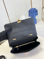 Louis Vuitton Madeleine MM