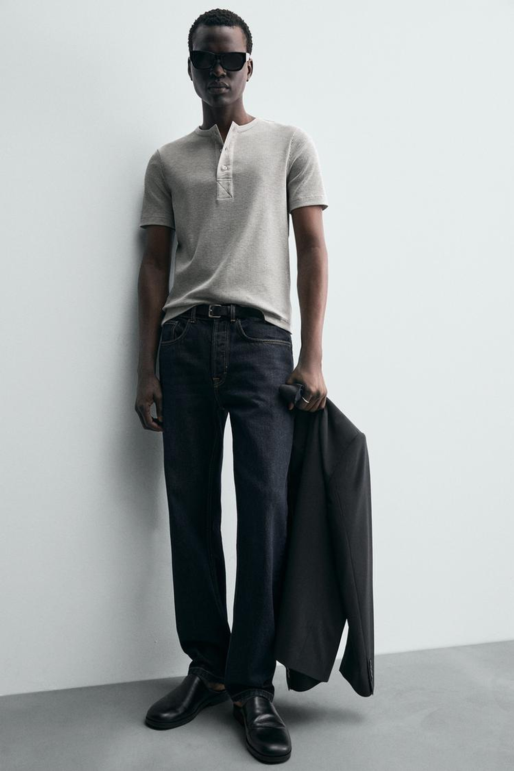 ZARA ФУТБОЛКА С ВОРОТНИКОМ НА ПУГОВИЦАХ, СВЕТЛО-СЕРЫЙ