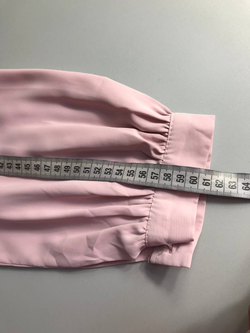 Блузка Boni's Brand красивая, визуально 42 размер