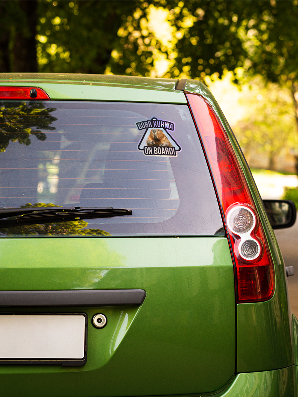 Наклейка на авто Бобр KURVA голографическая блестящая