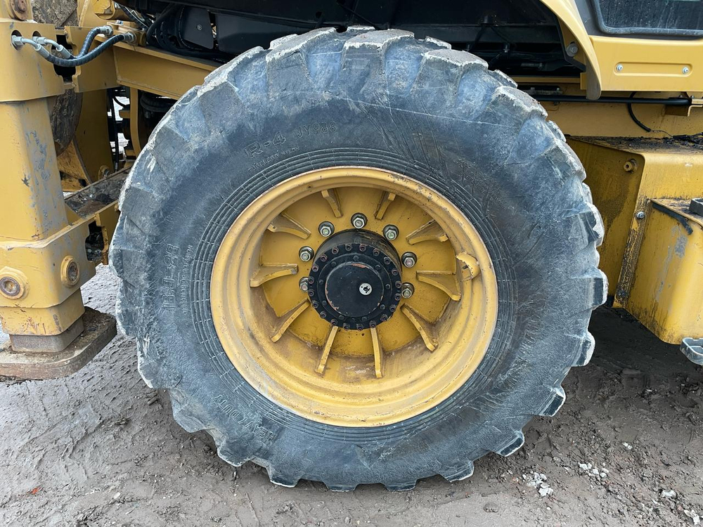 KAIMAN 4RX Экскаватор-погрузчик 4RX L (Дизельный, 4,8 л, 102 л.с., АТ)