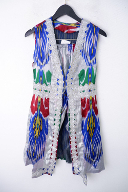 Костюм карнавальный разноцветный с камнями 42 размер