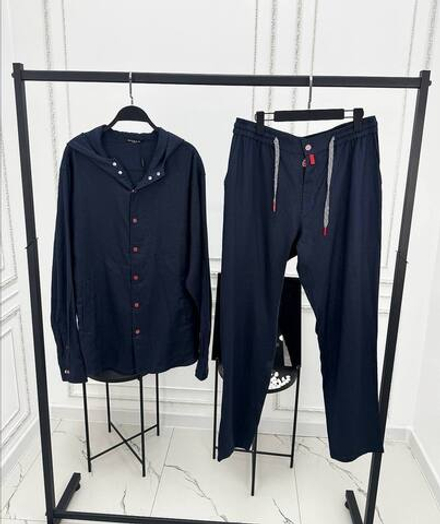 Льняной костюм Kiton