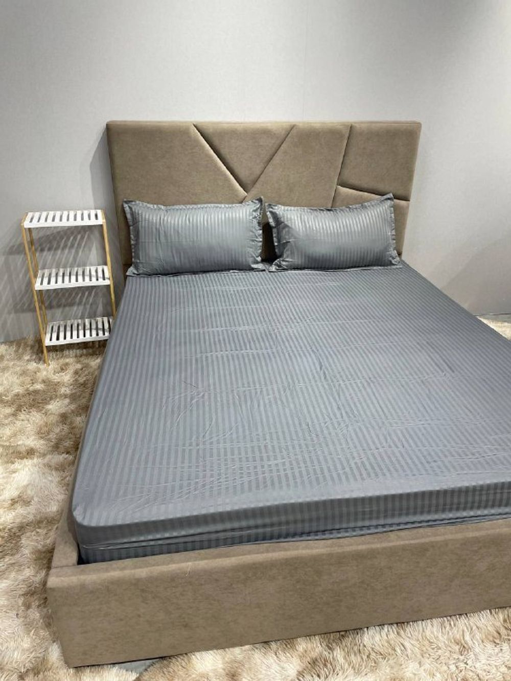 Простынь на резинке с нав  160/200 Страйп