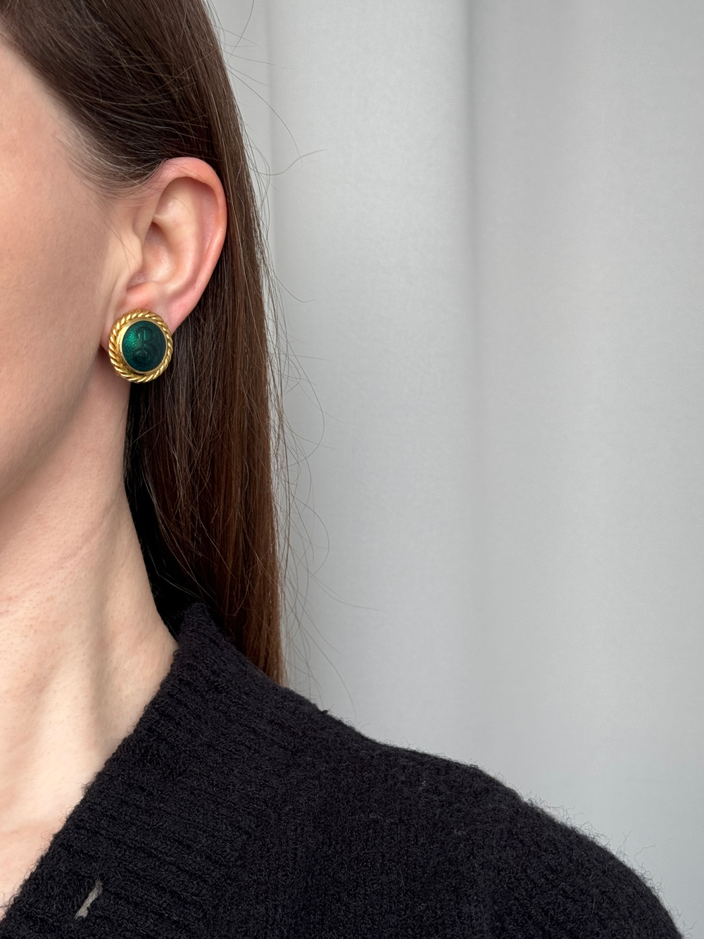 Клипсы с зеленой эмалью Burberrys