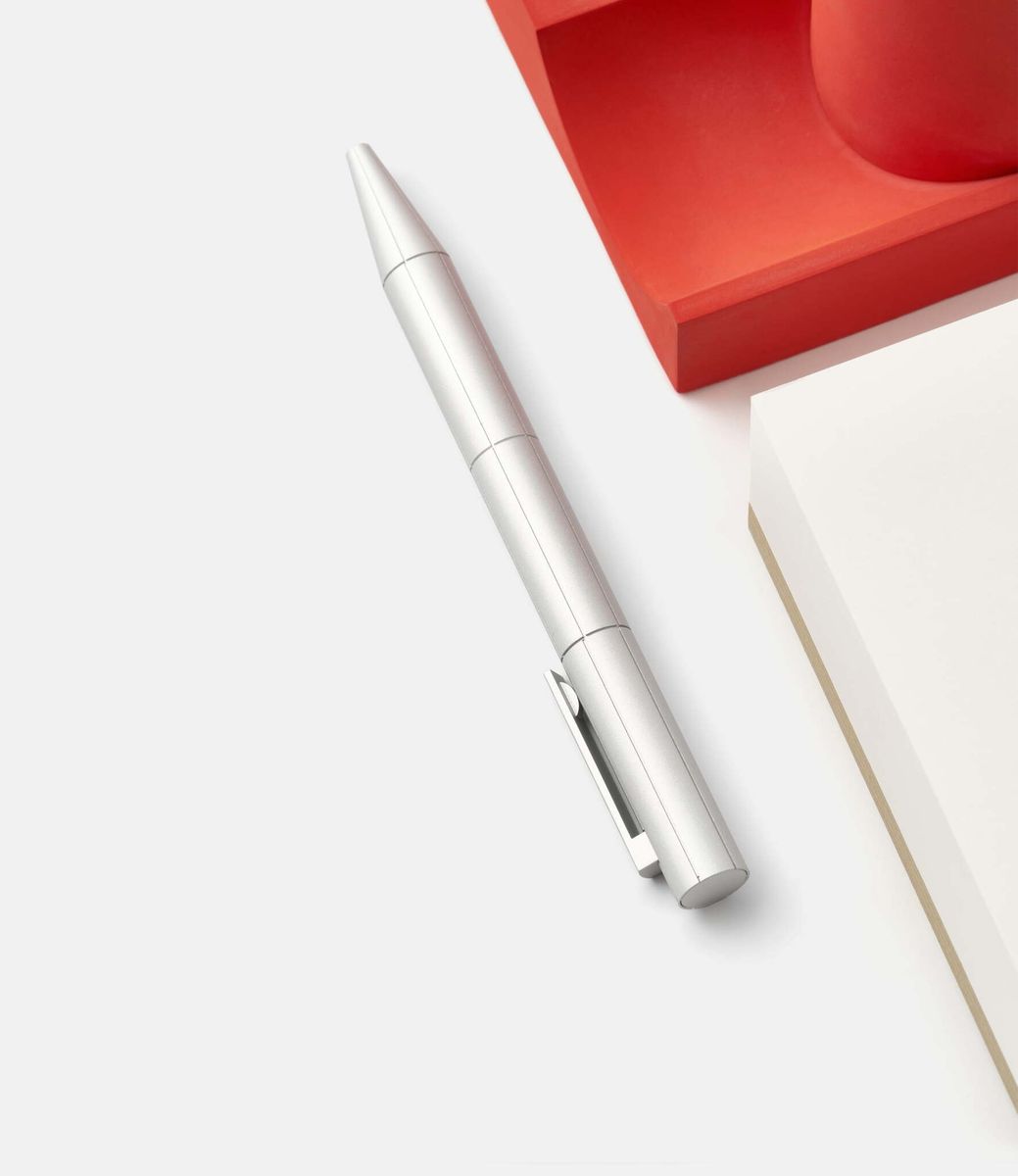 22 studio Seam Ballpoint Pen Aluminium — ручка из алюминия
