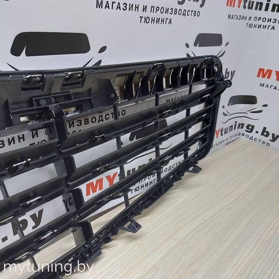 Решетка радиатора AVANGARDE для Mercedes E W212