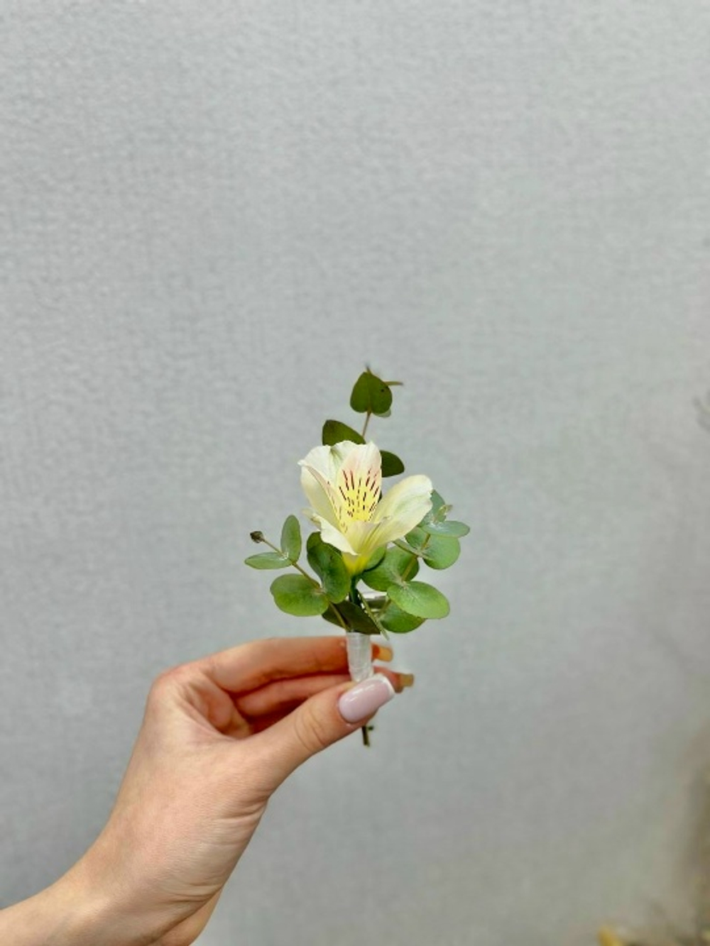 Букет невесты свадебный букет бутоньерка жениха купить в Казани