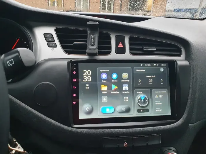 Магнитола для KIA Ceed 2 (JD) 2012-2018 (рамка матовая) - Parafar PF216 - Parafar PF213RNF на Android 13, CarPlay, 4G SIM-слот