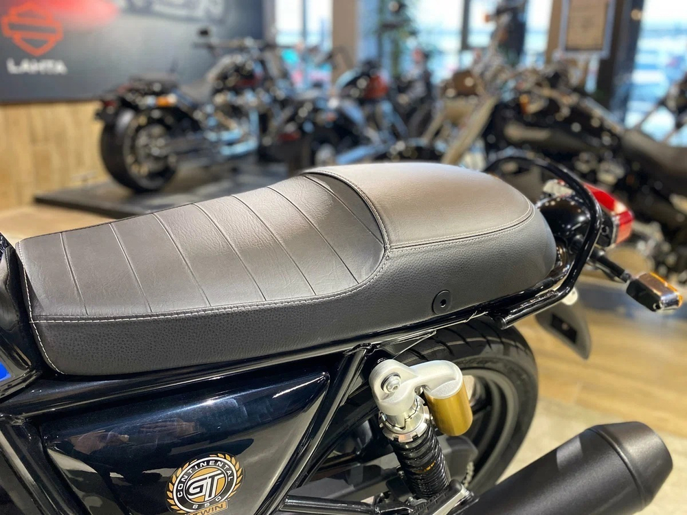 Royal Enfield Continental GT 650 Apex Grey (Black Alloy)
