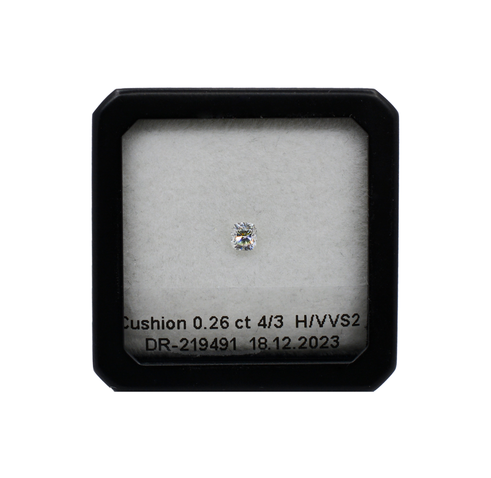 Бриллиант (кушон 3.70 х 3.40 мм, 0.26 ct, 4/3)