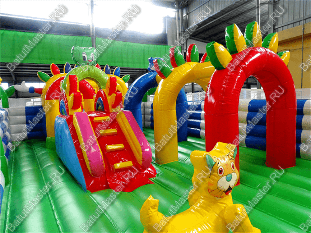 Коммерческий надувной батут "Радужный город 2" 12*6*3 м