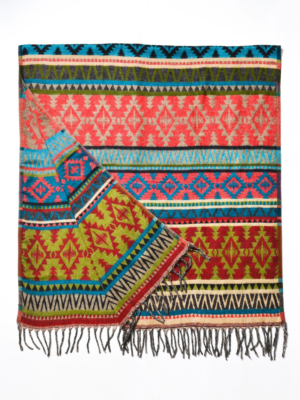 Теплый палантин с орнаментом